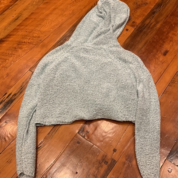 TNA Cropped Sweater Size: M - Picture 3 of 4